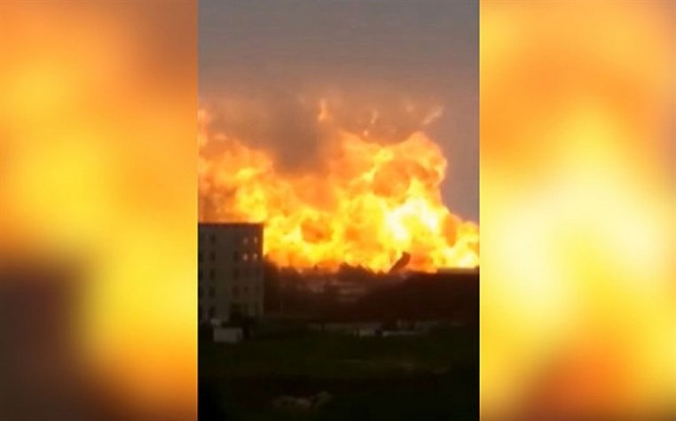 Footage shows moment huge explosion rocks petrochemical plant in China